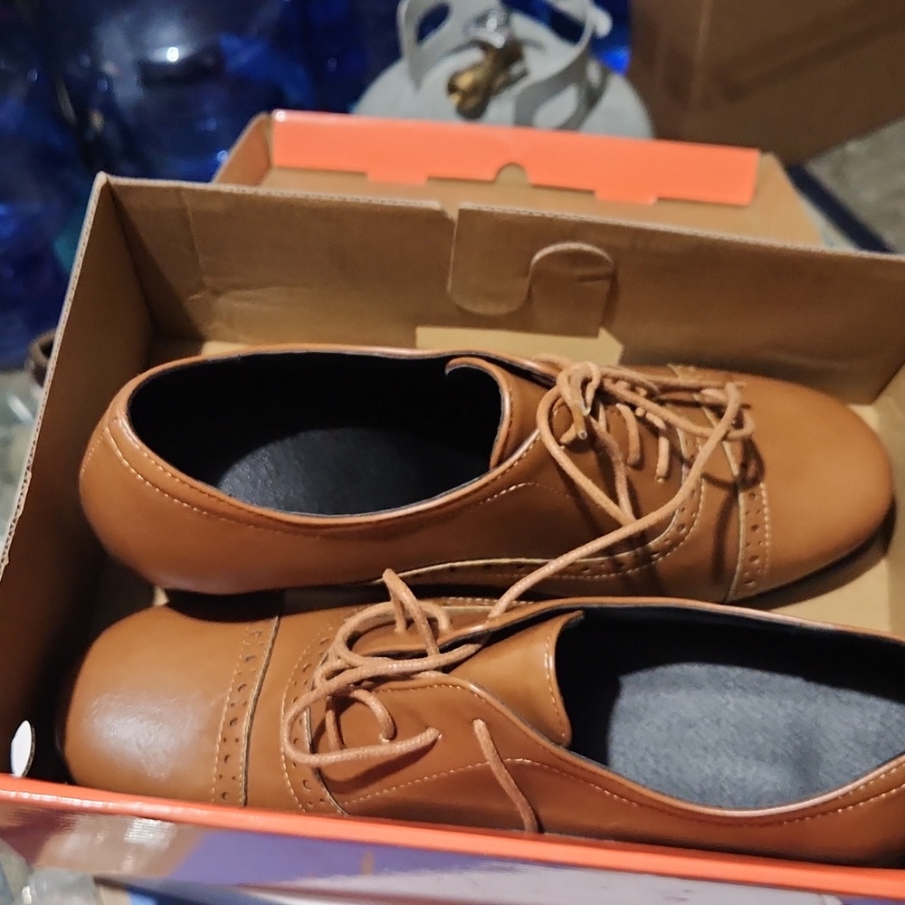 Shoes - Picture 7 of 7